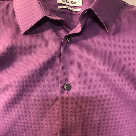 Calvin Klein Men’s. Slim fit Button down shirt non-iron 34/35 151/2 Purple - Picture 4 of 6